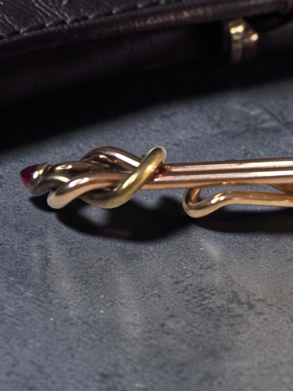 Vintage Retro Tie Clip and Tie Bar Set in Two Tone Plated Metal - Picture 7 of 14